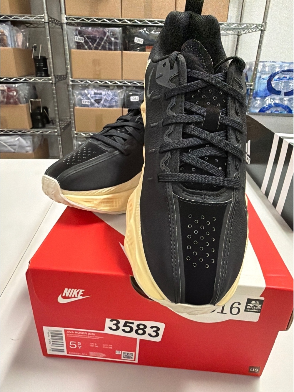 AKU 3583/516 Nike Ava River (GS)